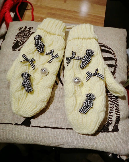 Winter Female Christmas Bear Series Happy Cartoon Wrapped Finger Knitted Thickened Warm Gloves